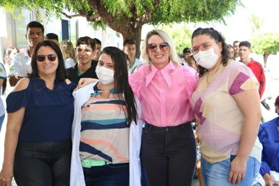 Vereadora Eliane Bezerra, Tec. Enf. Jamily, Dra. Yasmin Lima e participante do evento.jpg