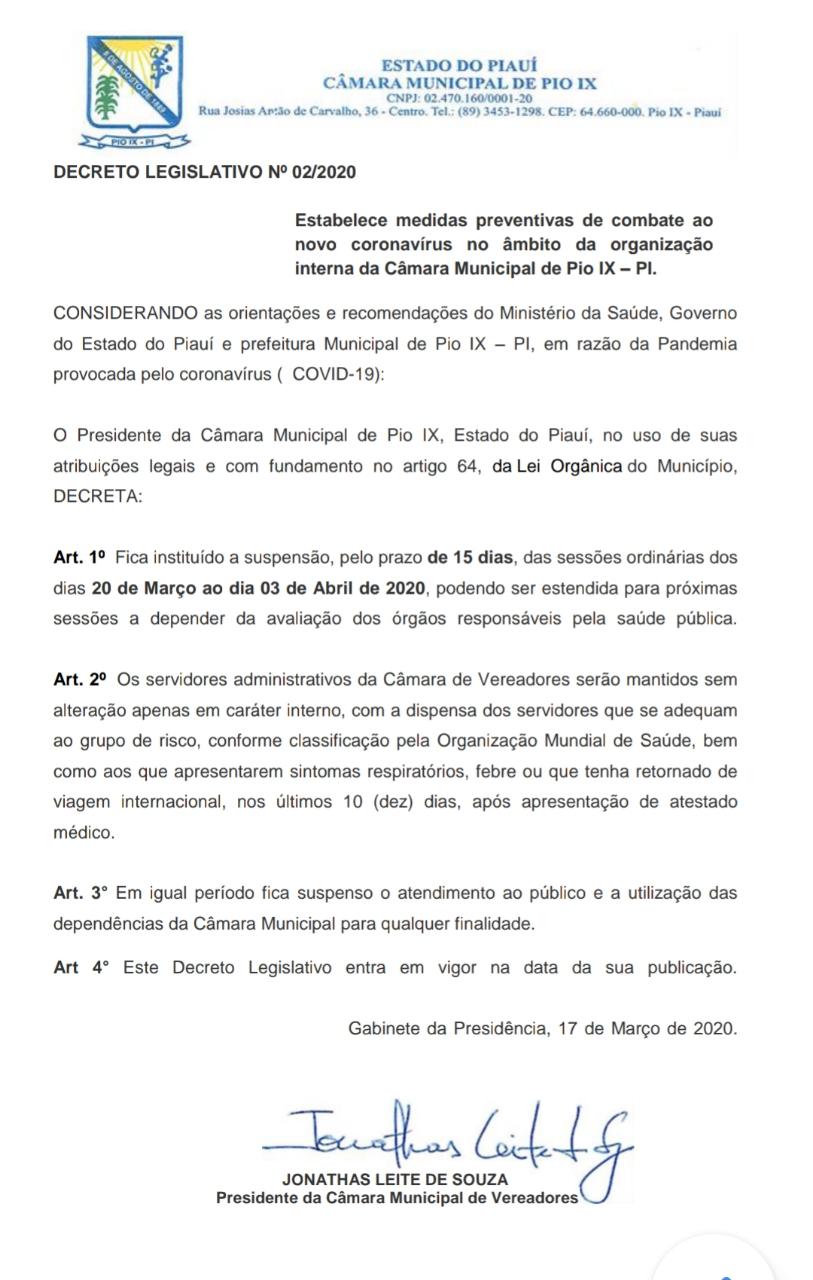 O presidente Jonathas Leite baixa decreto cancelando as sessões na Câmara Municipal de Pio IX